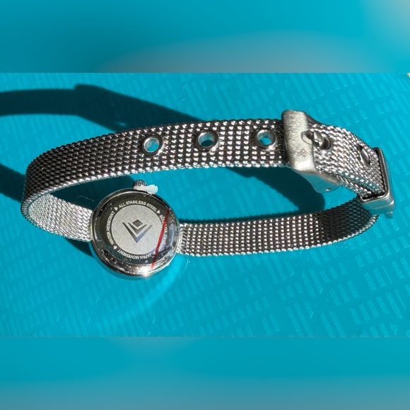 Silpada ‘Always Elegant’ Stainless Steel Adjustable Buckle Watch_Item T3138 - Picture 4 of 6